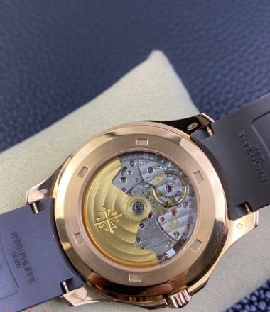 Patek Philippe Aquanaut series 5167R-001 mechanical men's watch Diameter: 40mm Thickness: 8.6mm (replica watch)