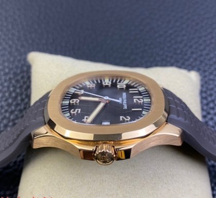 Patek Philippe Aquanaut series 5167R-001 mechanical men's watch Diameter: 40mm Thickness: 8.6mm (replica watch)