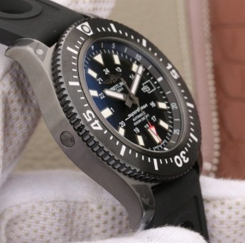 Breitling Superocean Series M1739313|BE92|227S|M20SS.1 Mechanical Men's Watch Diameter 44mm(replica watch)