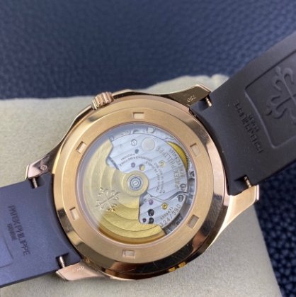 Patek Philippe Aquanaut series 5167R-001 mechanical men's watch Diameter: 40mm Thickness: 8.6mm (replica watch)