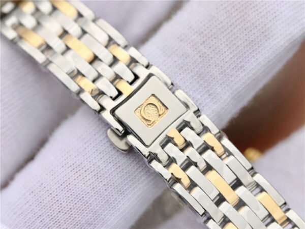 Omega De Ville Classic Women's Series 424.20.33.20.05.001 watch. Diameter: 32mm Thickness: 9.5 Automatic mechanical movement (replica watch)