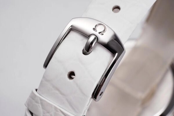 Omega De Ville series 424.58.27.60.55.001 quartz women’s watch diameter: 27.4mm thickness 8.8mm (replica watch)