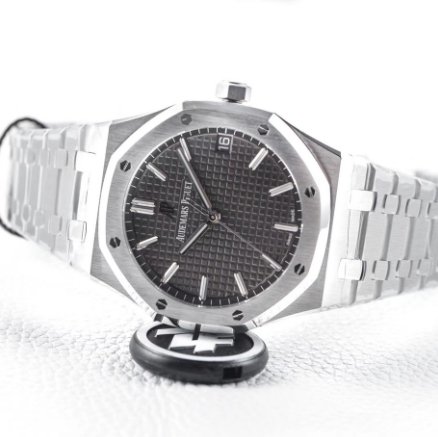 Audemars Piguet Royal Oak Series 15500ST.OO.1220ST.02 Mechanical Men's Watch Diameter: 41mm Thickness: 10.4mm(replica watch)