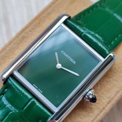 Cartier Tank series WSTA0056 quartz women's watch diameter 33.7mm×25.5mm/29.5mm×22mm(replica watch)