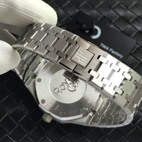 Audemars Piguet Royal Oak Series 26120ST.OO.1220ST.01 Mechanical Men's Watch Customized Kinetic Movement Diameter 41mm Thickness 13.5mm(replica watch)