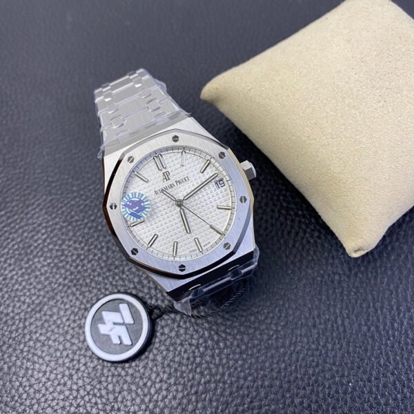 Audemars Piguet Royal Oak Series 15500ST.OO.1220ST.02 Mechanical Men's Watch Diameter: 41mm Thickness: 10.4mm(replica watch)